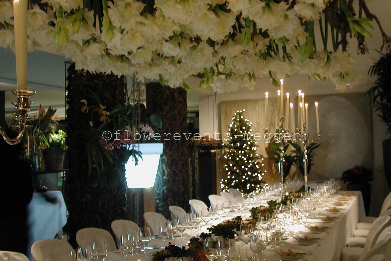Inhouse event at christmas time by Flowerevents