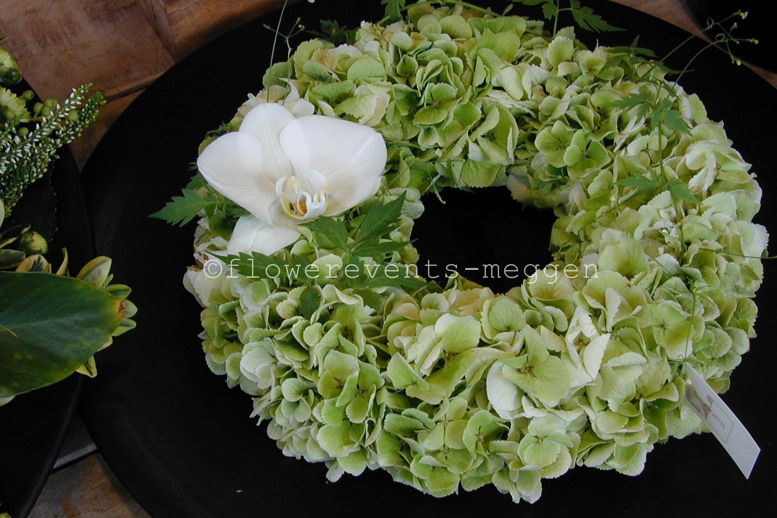 Table wreath from Hydrangeas